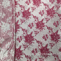 Roze, zilverkleurige poly-paisley jacquardstof